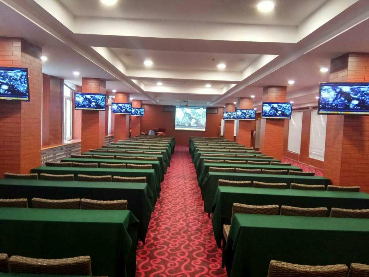 Tianzhi Hotel Harbin Exterior foto